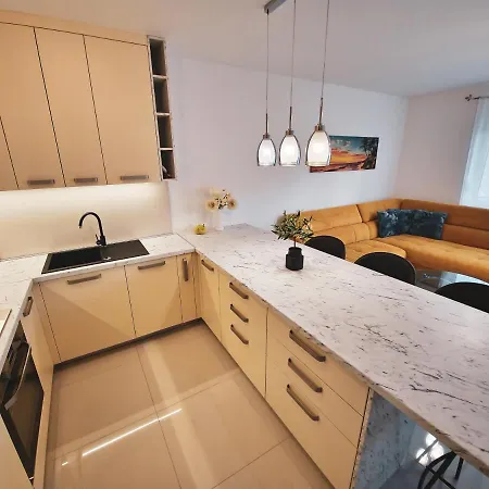 Apartment Klara *
